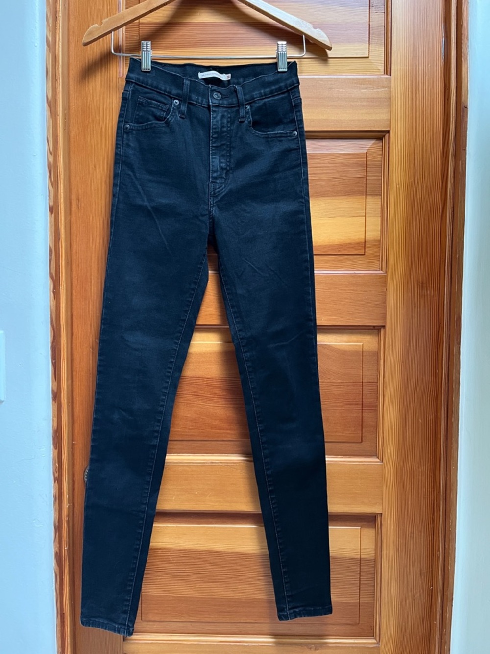 Levi's Black Skinny High-Rise Jeans